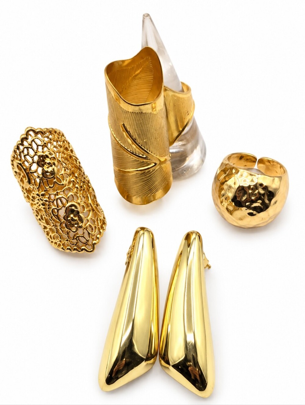 FASHION Jewelry Lot Gold Tone 3 Rings 1 Pair Earrings